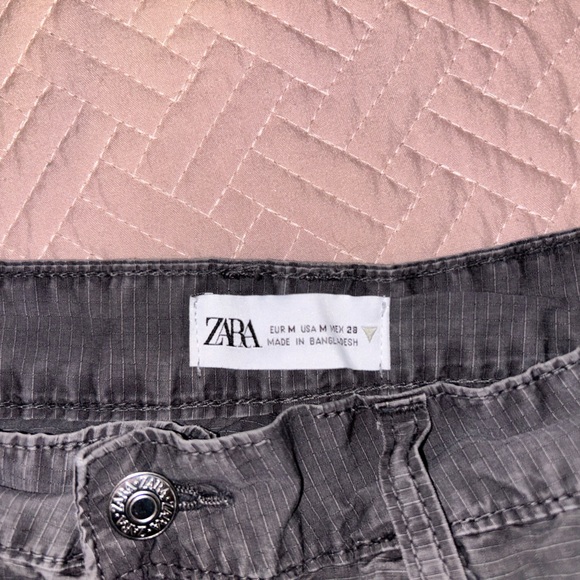 ZARA Cargo Mini Skirt - Picture 3 of 3